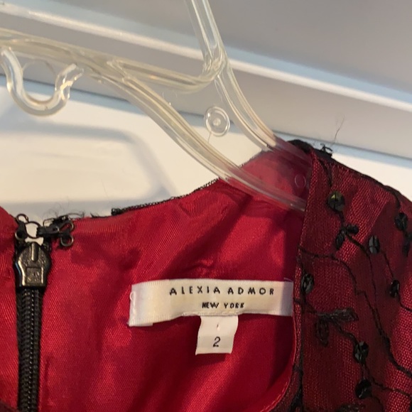 Women’s red and black sequin dress Size 2. Alexia Admor brand - Picture 3 of 6